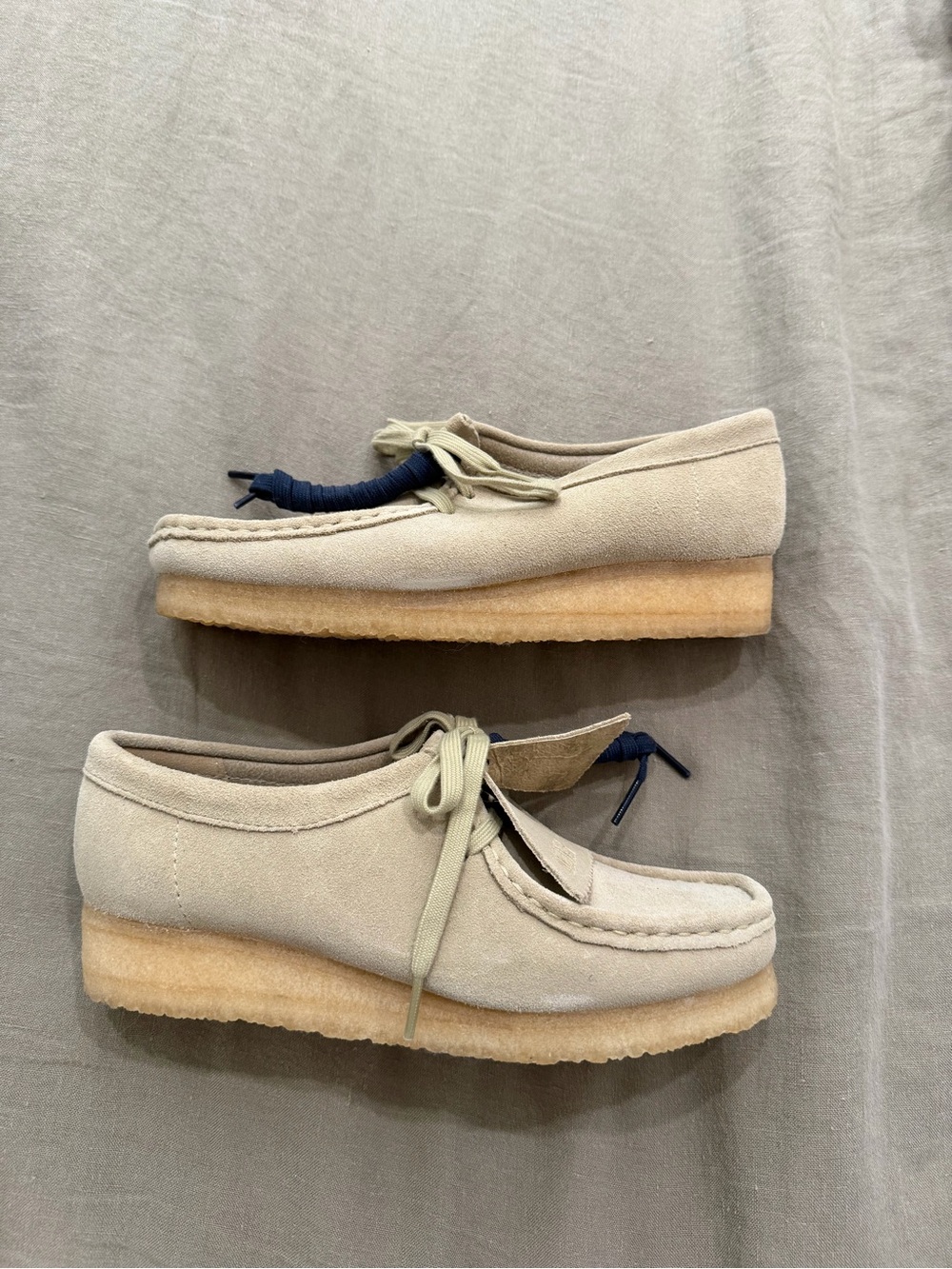 Clark’s Wallabee Shoes - Maple Suede - Picture 4 of 6